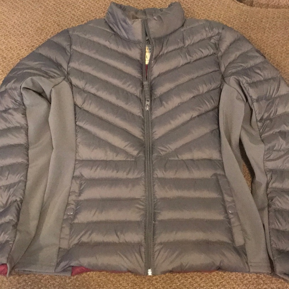 New gray puffer jacket
